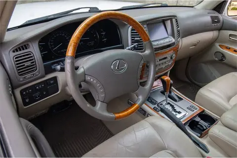 2007 Lexus LX 470 thumbnail 14