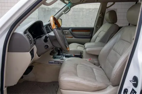 2007 Lexus LX 470 thumbnail 15
