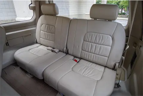 2007 Lexus LX 470 thumbnail 22