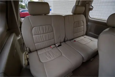 2007 Lexus LX 470 thumbnail 23