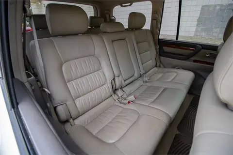 2007 Lexus LX 470 thumbnail 24