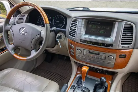 2007 Lexus LX 470 thumbnail 29