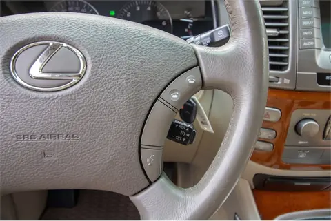 2007 Lexus LX 470 thumbnail 40