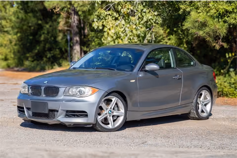 2009 BMW 135i thumbnail 1