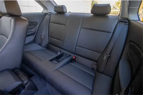 2009 BMW 135i thumbnail 16