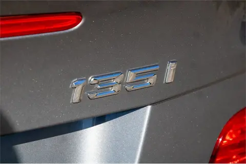 2009 BMW 135i thumbnail 35