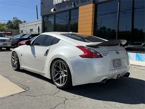 2013 Nissan 370Z thumbnail 4