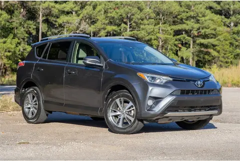 2016 Toyota RAV4 thumbnail 3