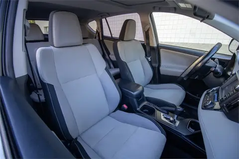 2016 Toyota RAV4 thumbnail 19