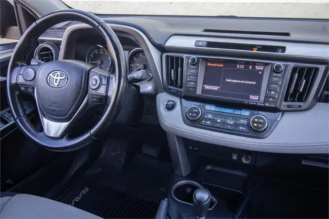 2016 Toyota RAV4 thumbnail 22