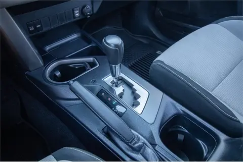 2016 Toyota RAV4 thumbnail 30
