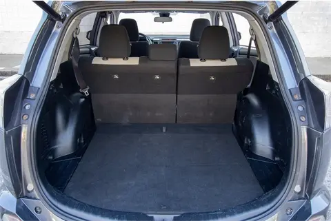 2016 Toyota RAV4 thumbnail 38