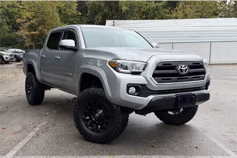 2017 Toyota Tacoma Pic 1 2017 Toyota Tacoma Pic 1