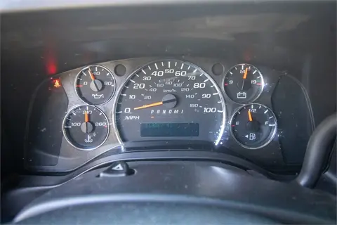 2018 Chevrolet Express 2500 thumbnail 26