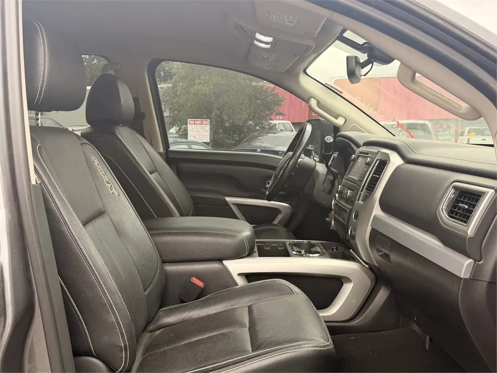 2018 Nissan TITAN 2018 Nissan TITAN