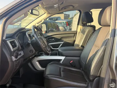 2018 Nissan TITAN Pic 23 2018 Nissan TITAN Pic 23