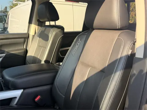 2018 Nissan TITAN Pic 27 2018 Nissan TITAN Pic 27