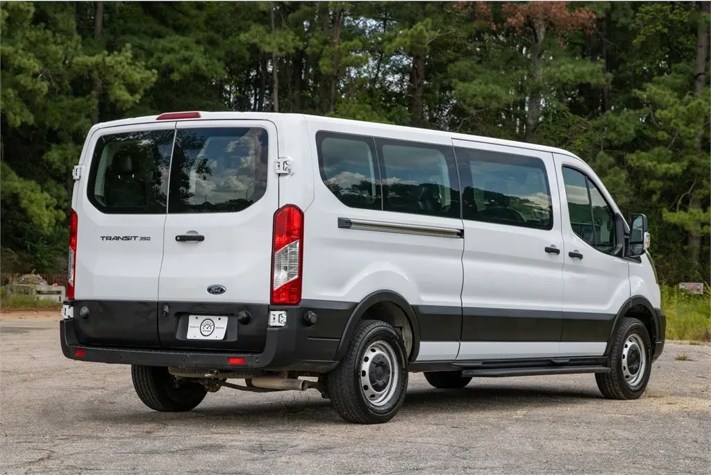 2020 Ford Transit-350 Passenge 2020 Ford Transit-350 Passenge