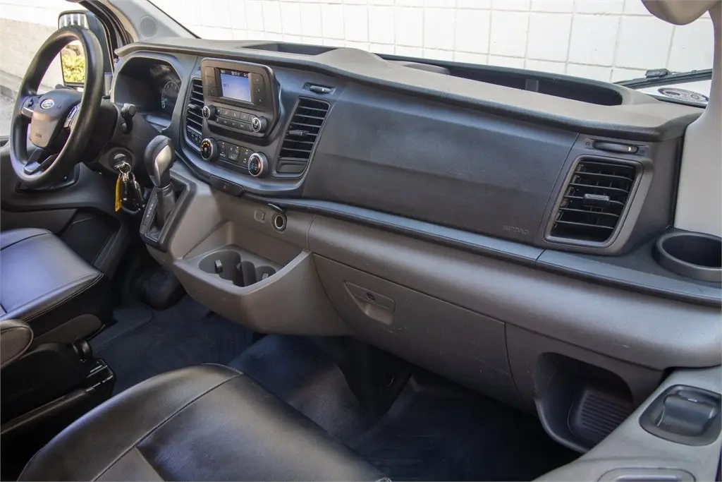 2020 Ford Transit-350 Passenge 2020 Ford Transit-350 Passenge