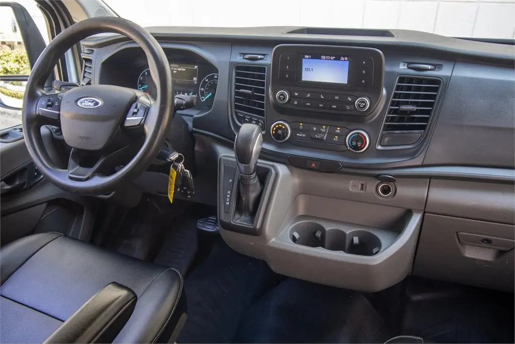 2020 Ford Transit-350 Passenge 2020 Ford Transit-350 Passenge