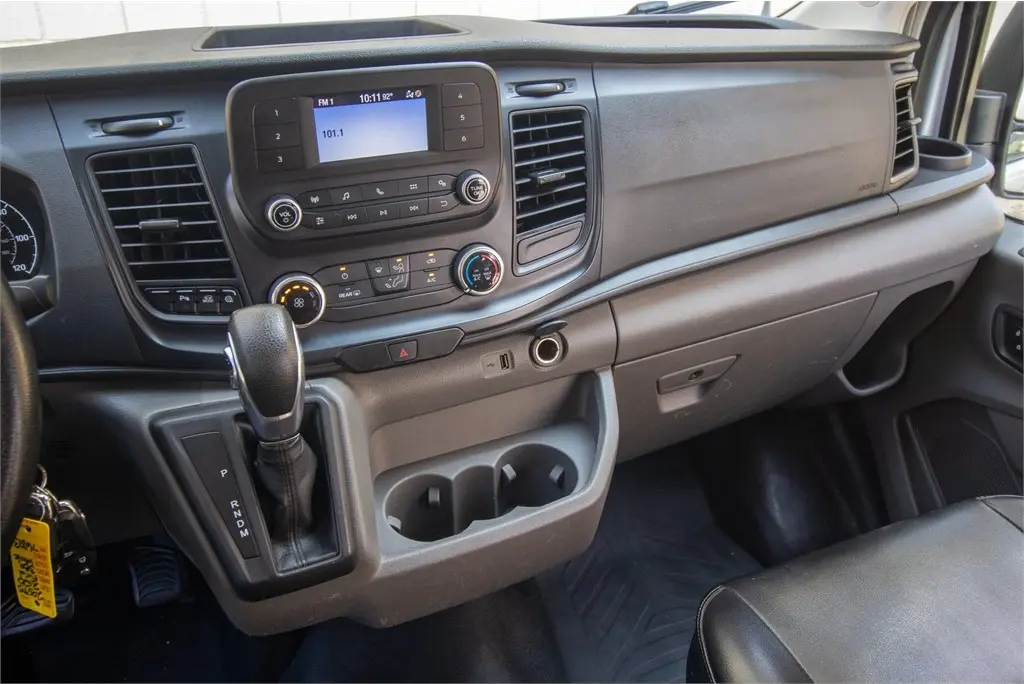 2020 Ford Transit-350 Passenge 2020 Ford Transit-350 Passenge