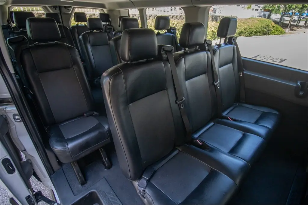 2020 Ford Transit-350 Passenge 2020 Ford Transit-350 Passenge