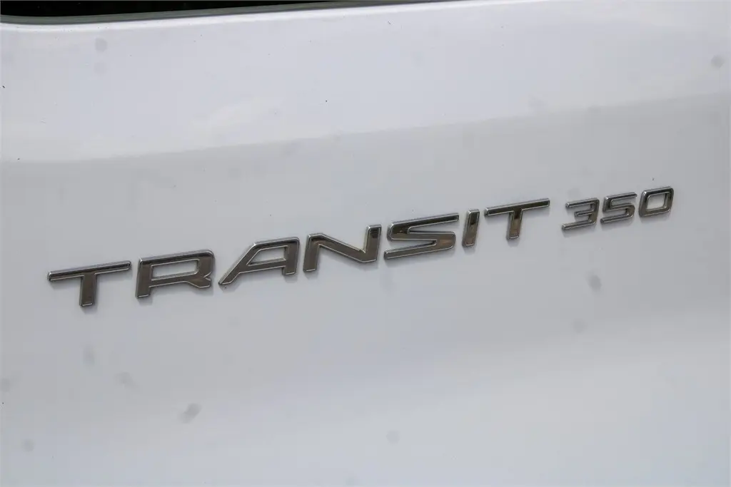 2020 Ford Transit-350 Passenge 2020 Ford Transit-350 Passenge