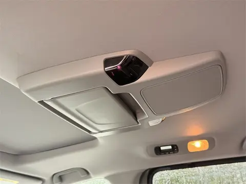 2020 Honda Odyssey thumbnail 9