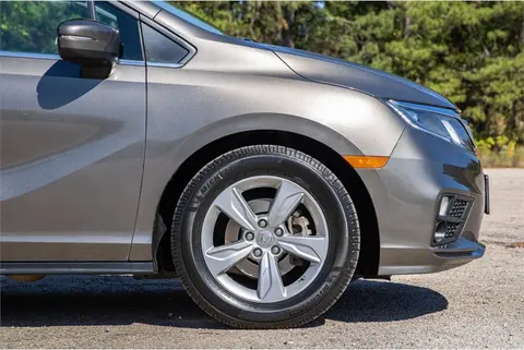 2020 Honda Odyssey thumbnail 5