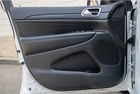 2020 Jeep Grand Cherokee Pic 10 2020 Jeep Grand Cherokee Pic 10