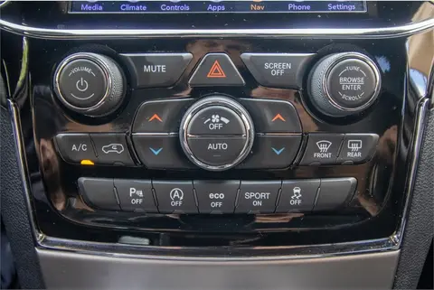 2020 Jeep Grand Cherokee Pic 30 2020 Jeep Grand Cherokee Pic 30