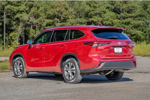 2020 Toyota Highlander thumbnail 6