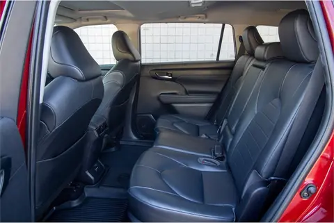 2020 Toyota Highlander thumbnail 17