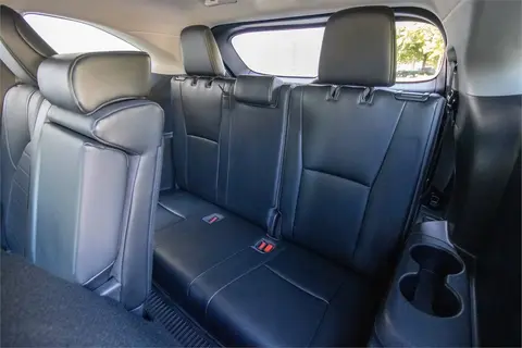 2020 Toyota Highlander thumbnail 19