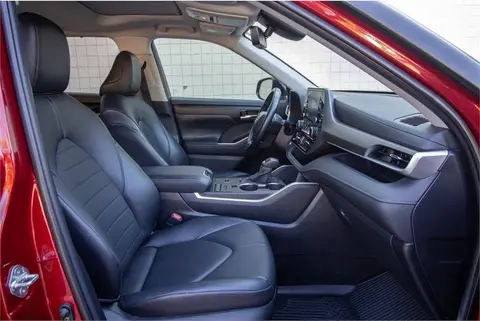 2020 Toyota Highlander thumbnail 24