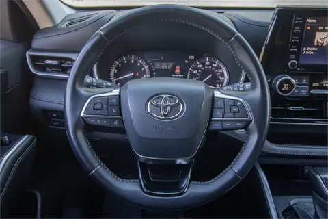 2020 Toyota Highlander thumbnail 35