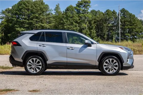 2020 Toyota RAV4 Pic 4 2020 Toyota RAV4 Pic 4