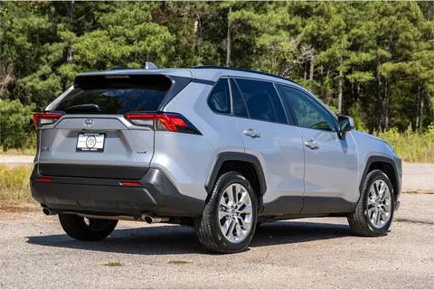 2020 Toyota RAV4 Pic 6 2020 Toyota RAV4 Pic 6