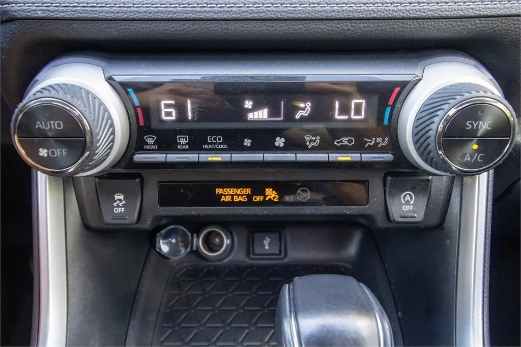 2020 Toyota RAV4 2020 Toyota RAV4