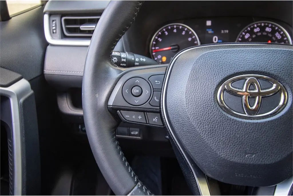 2020 Toyota RAV4 2020 Toyota RAV4