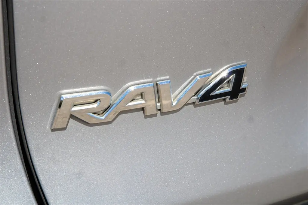 2020 Toyota RAV4 2020 Toyota RAV4