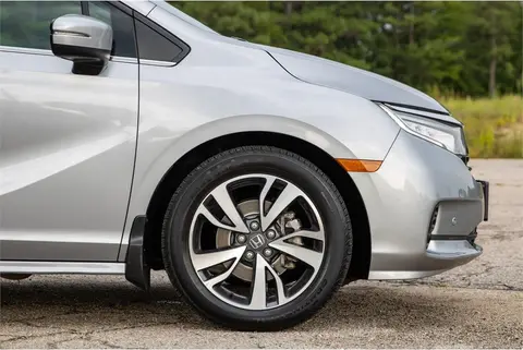 2021 Honda Odyssey thumbnail 5