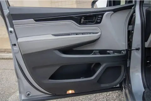 2021 Honda Odyssey thumbnail 10