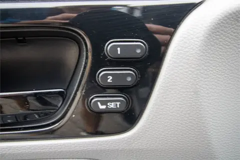 2021 Honda Odyssey thumbnail 12