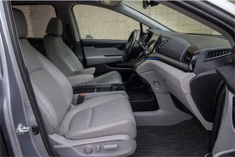 2021 Honda Odyssey thumbnail 24