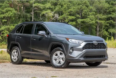 2021 Toyota RAV4 thumbnail 3
