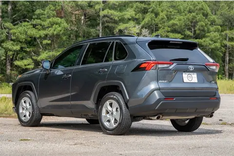 2021 Toyota RAV4 thumbnail 8