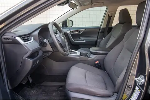 2021 Toyota RAV4 thumbnail 13