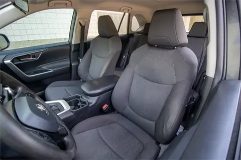 2021 Toyota RAV4 thumbnail 15
