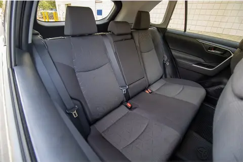 2021 Toyota RAV4 thumbnail 18